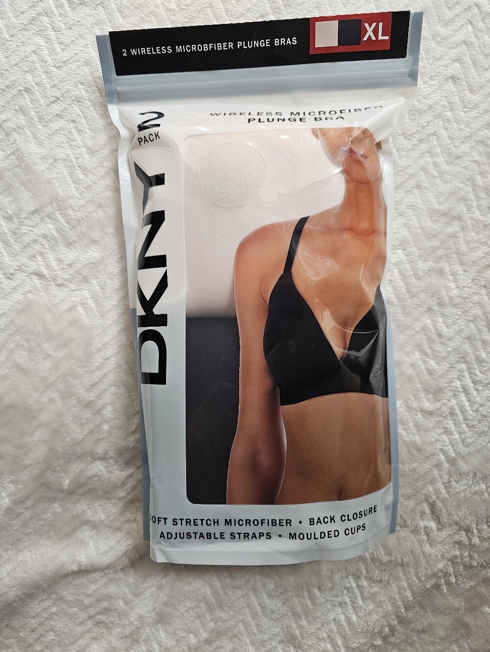 DKNY Black and Light Pink Wireless Plunge Bras - 2 Pack NWT Size XL Women's 38D
